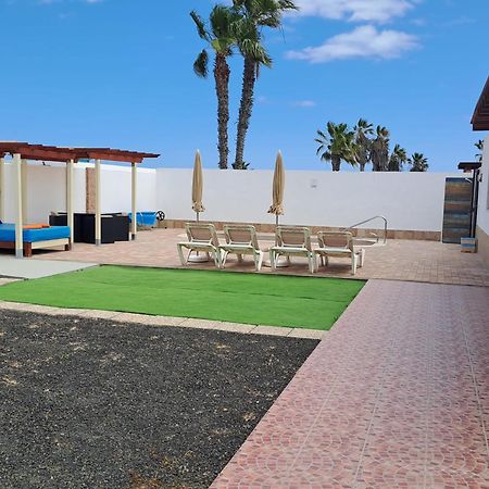 Villa Experience Heated Salty Water Pool Caleta de Fuste Extérieur photo
